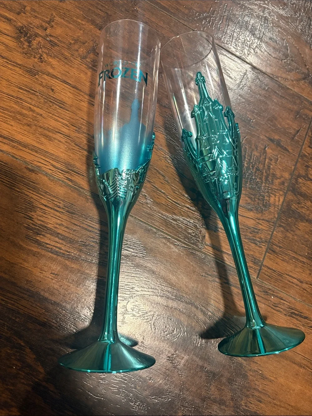 Disneyland PARIS World of FROZEN Teal Champagne Flutes - Set of 2 (exclusive)